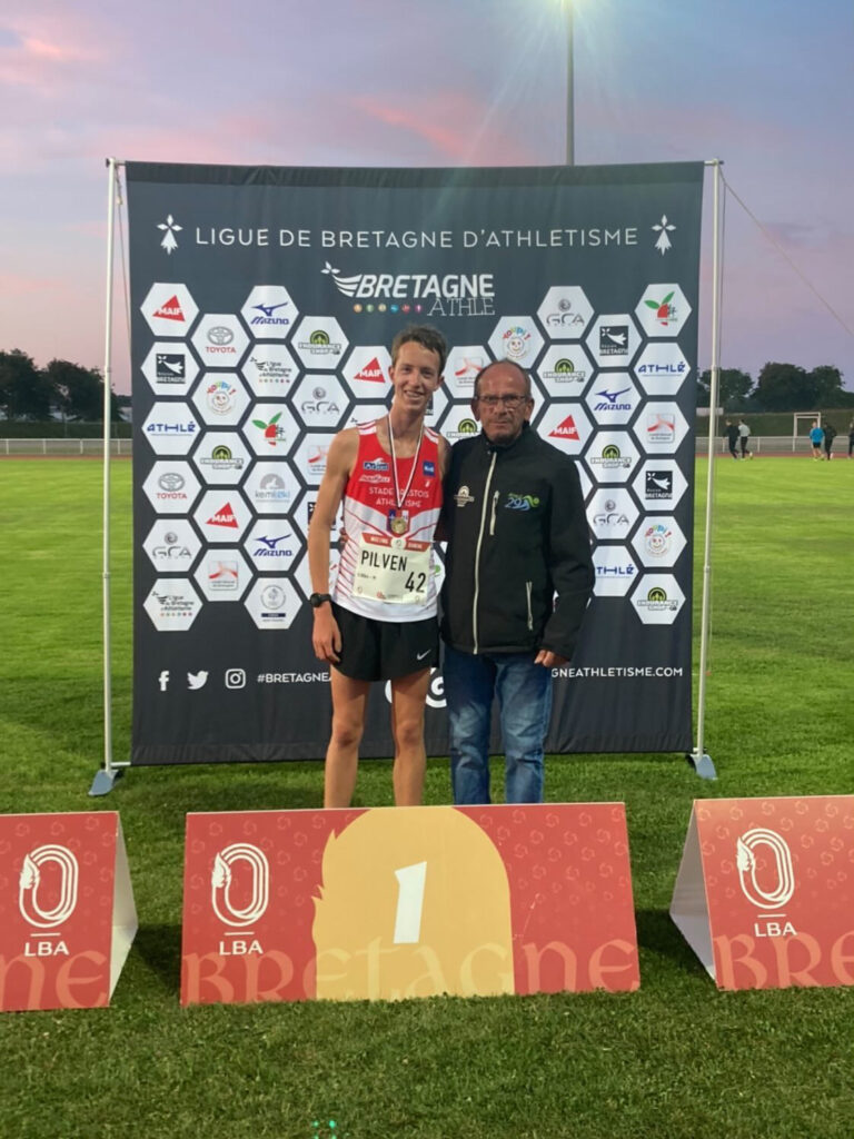 Nicklas Pilven sur le podium du Finistère demi-fond long à Lamballe