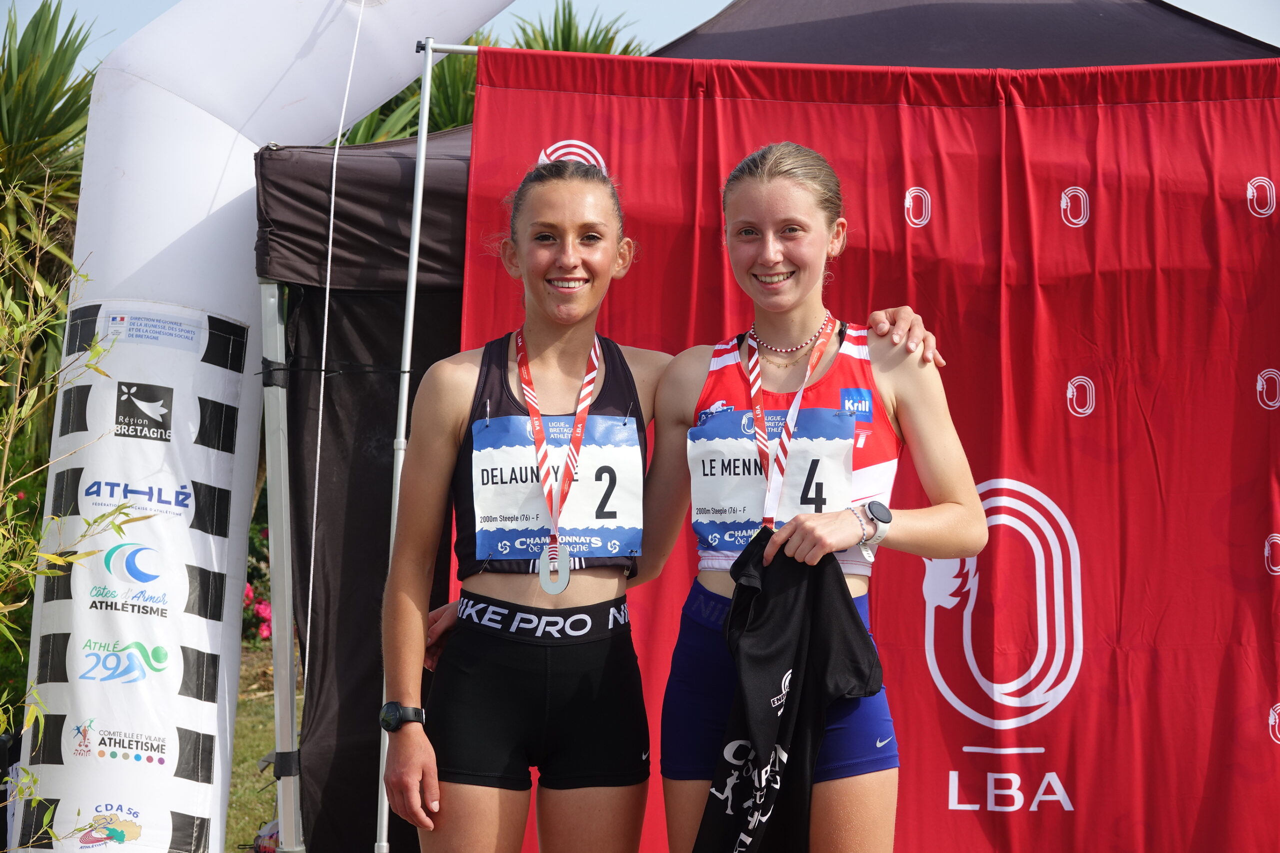 Elise Le Menn podium 2000 steeple cadettes