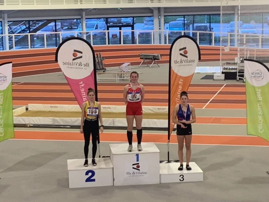 Podium cadettes Bretagne épreuves combinées en salle 2023