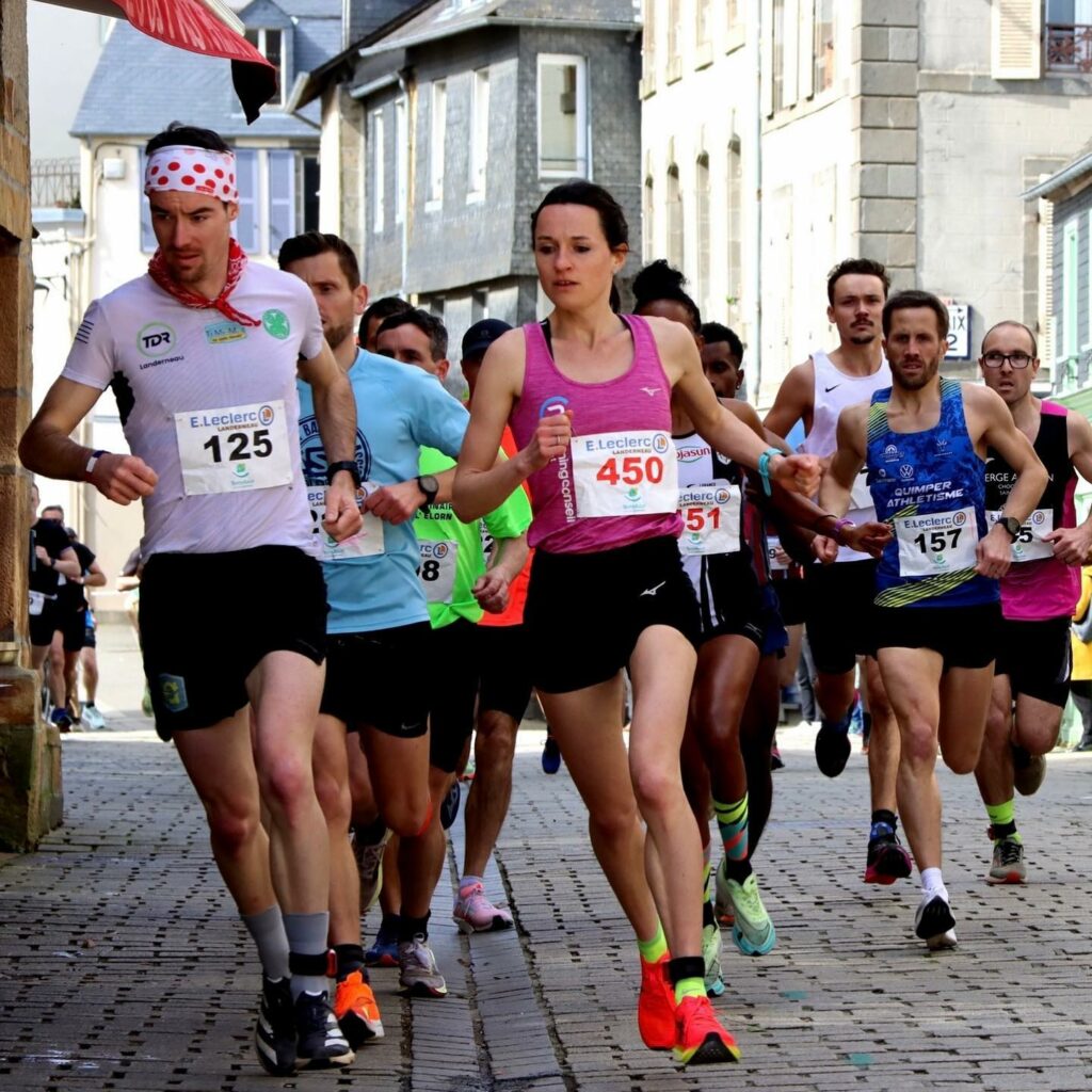 Laëtitia Bleunven et Morgan Pouliquen sur le 10 km de la Corrida de Landerneau 2023