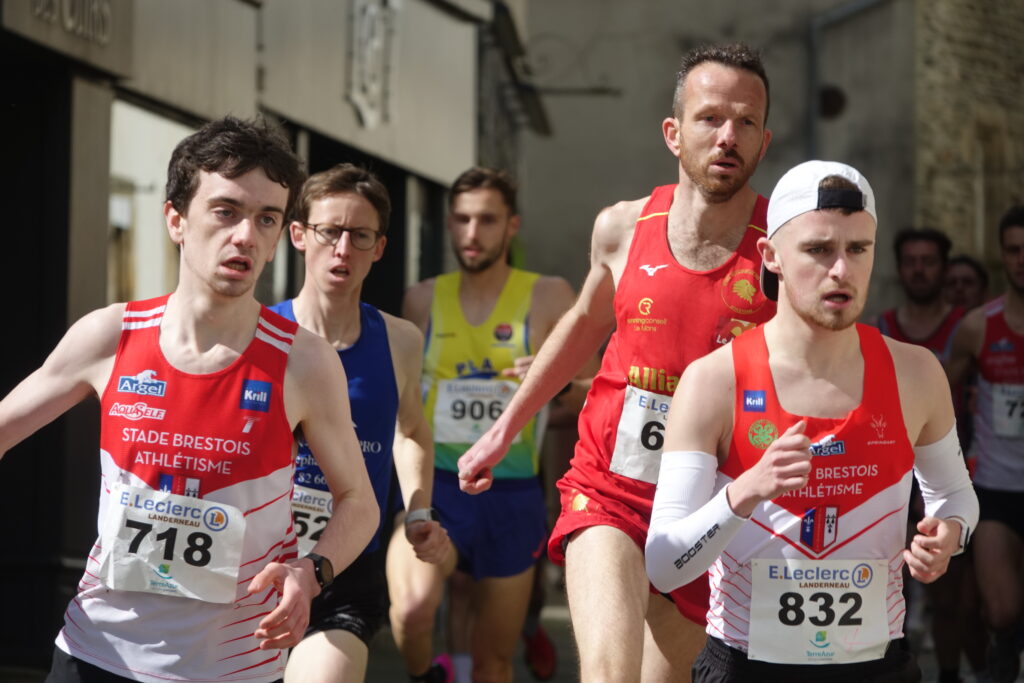 Martin Léon et Tom Prigent sur le 5km Corrida de Landerneau