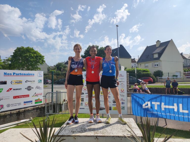 Gaëlle Mudherwa sur le podium du 1500m des France Masters 2025