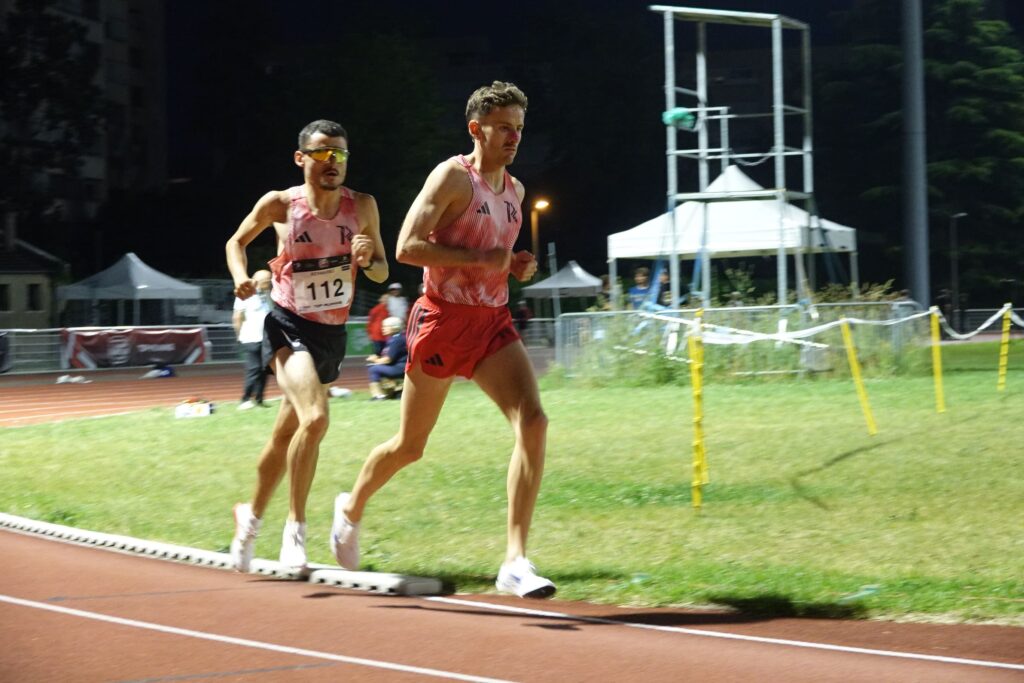Vincent et Mathieu Kermarec sur le 5000m de la Tempo Run League le 14 juin 2025 à Cergy