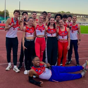 Les relayeurs à la Coupe de France des spécialités à Blois en octobre 2025