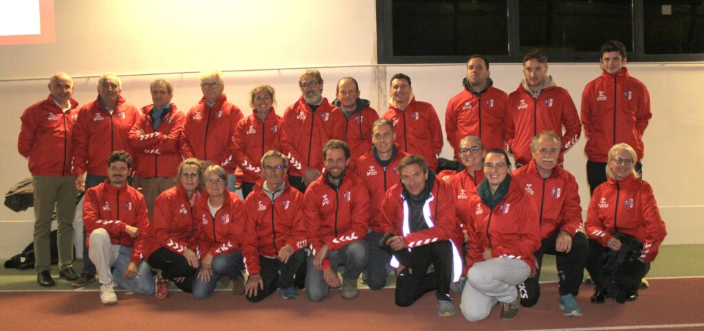 Une partie des coachs et juges du club