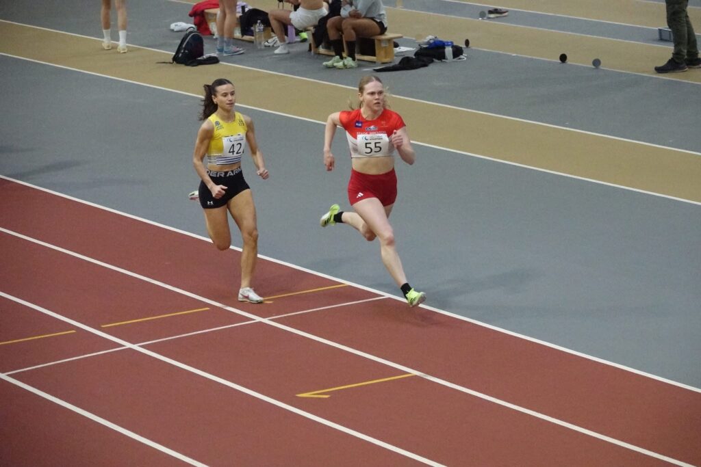 Anna Vourch sur 400m au Finistère en salle 2026 à St Brieuc