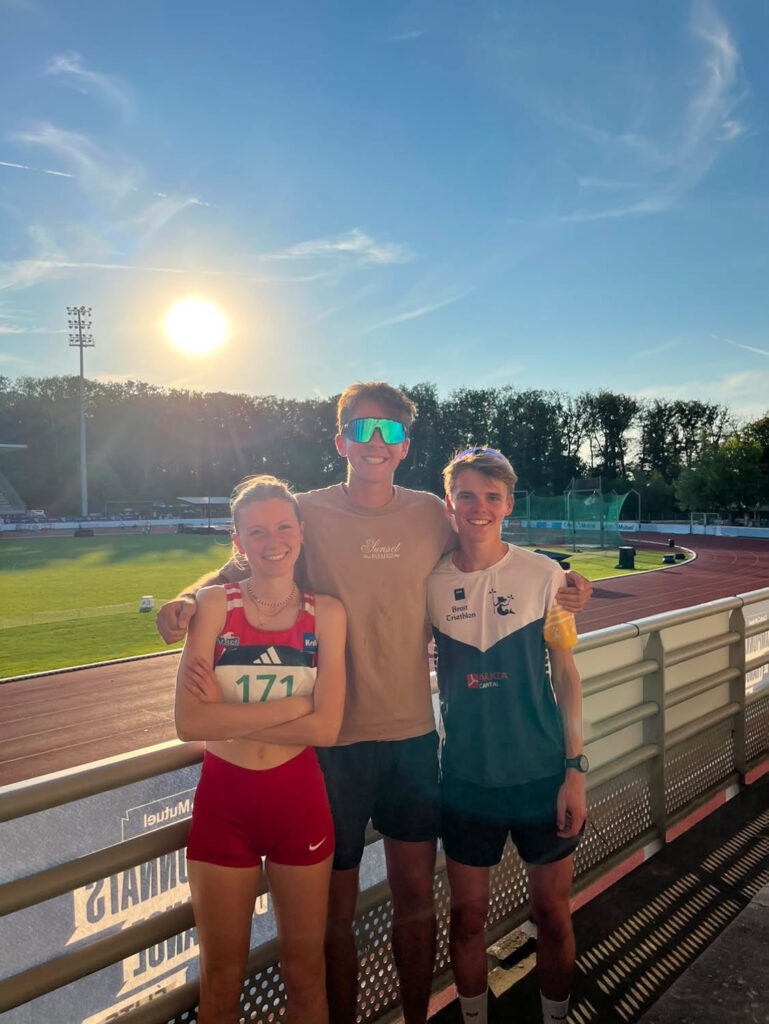 Alexis Realland entouré par Elise Le Menn et Maël Bruno à l'Open de France 2026 à Blois